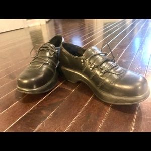 Dansco Janika tie shoes sz 9.5